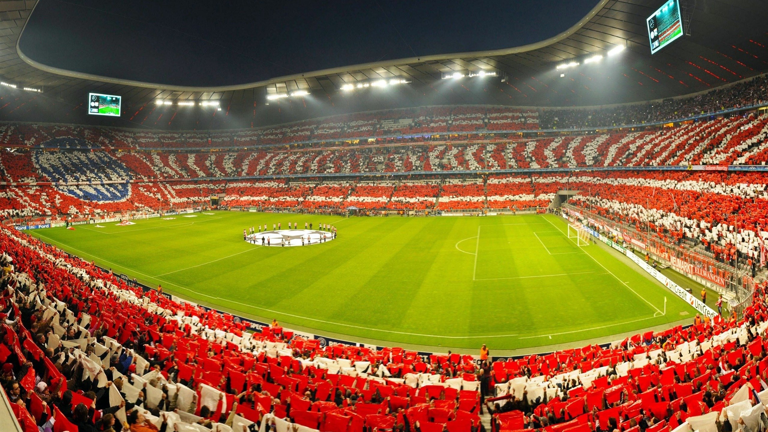 开云体育平台APP-当传奇拉满评分，当红魔冲垮红龙—足球之夜的双重奏