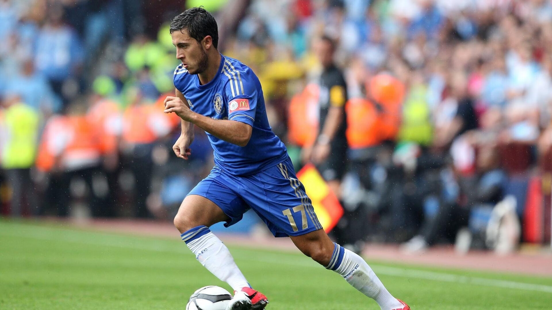 北欧节奏与伊比利亚风暴，比利亚雷亚尔的瑞典式掌控与巴尔韦德的末节接管艺术