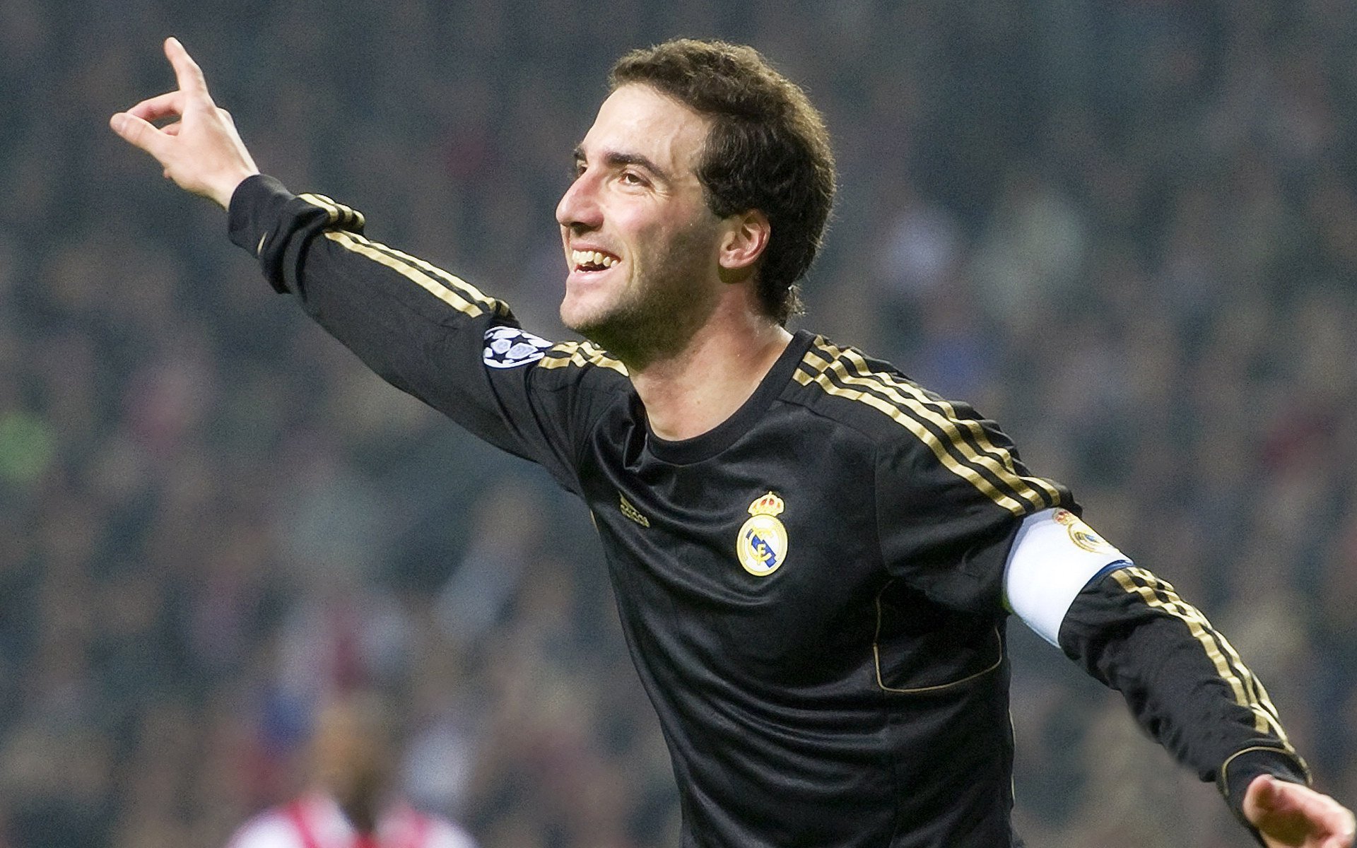 德甲争冠战之夜，约基奇持续制造杀伤